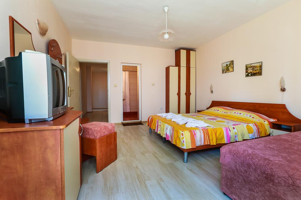 Guest House ,, Ekaterina" Neszebar Kültér fotó